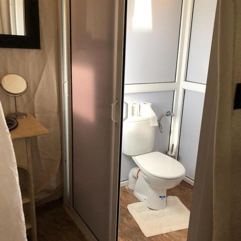 Ahlam Luxury Camp 호텔 메르주가 외부 사진
