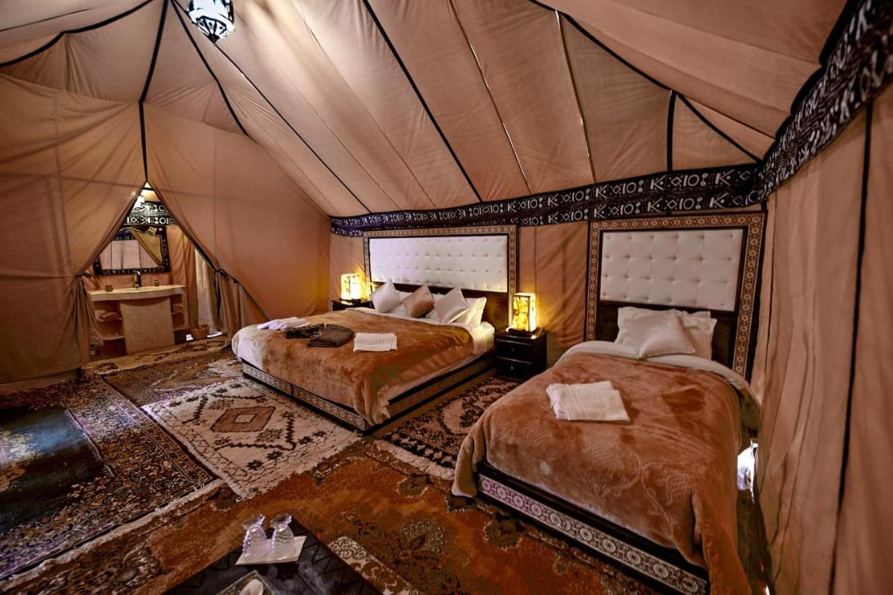 Ahlam Luxury Camp 호텔 메르주가 외부 사진
